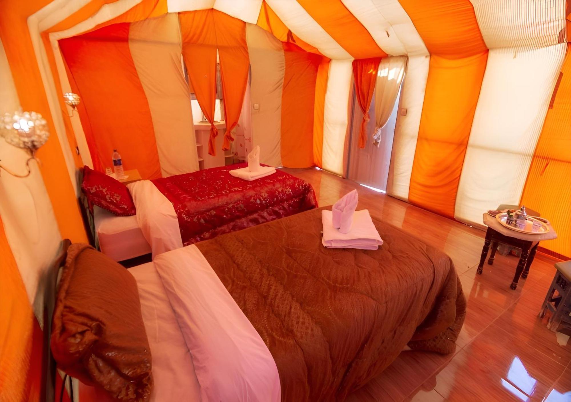Merzouga Lovely Luxury Camp Zewnętrze zdjęcie