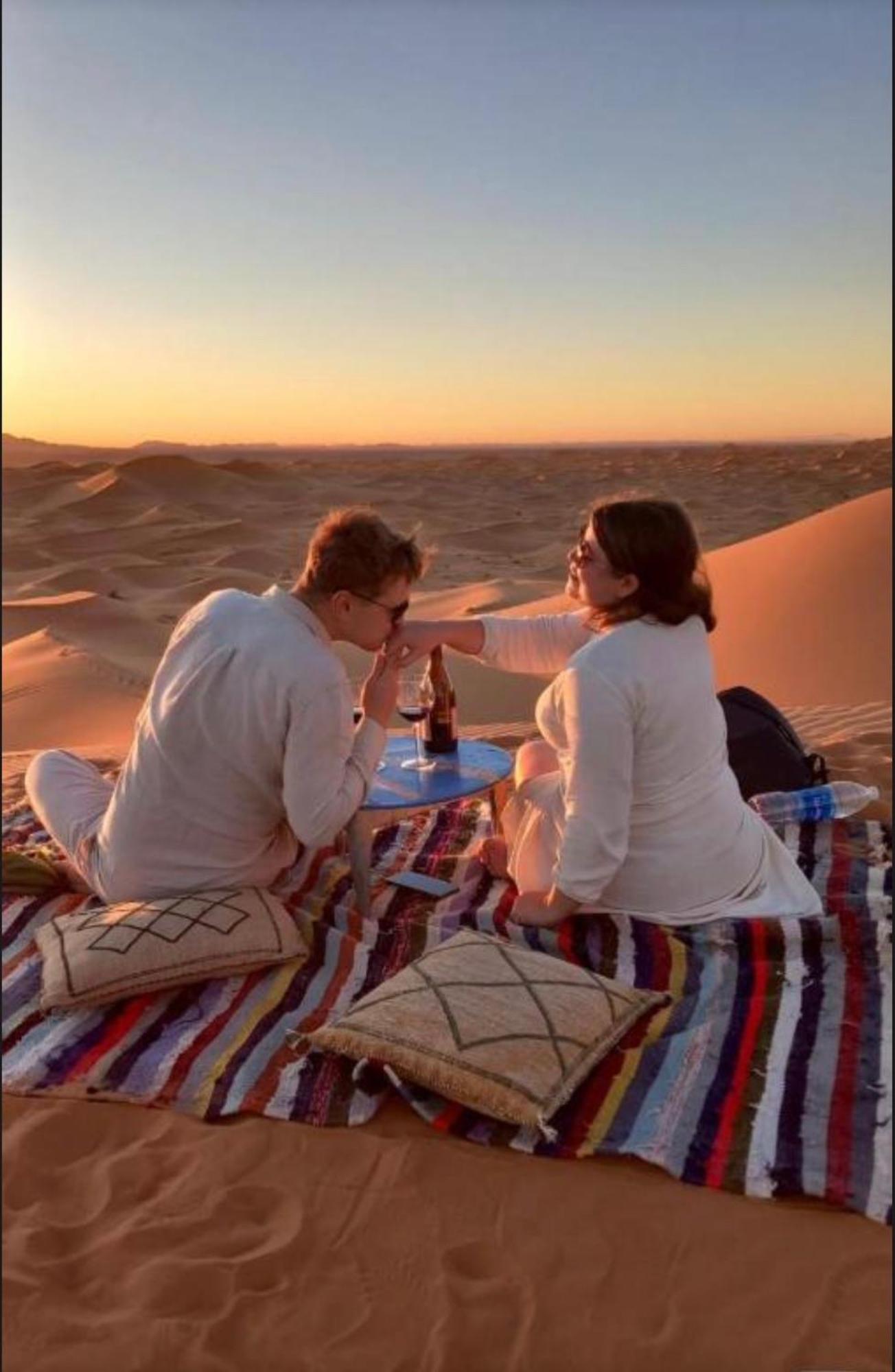Merzouga Lovely Luxury Camp Zewnętrze zdjęcie