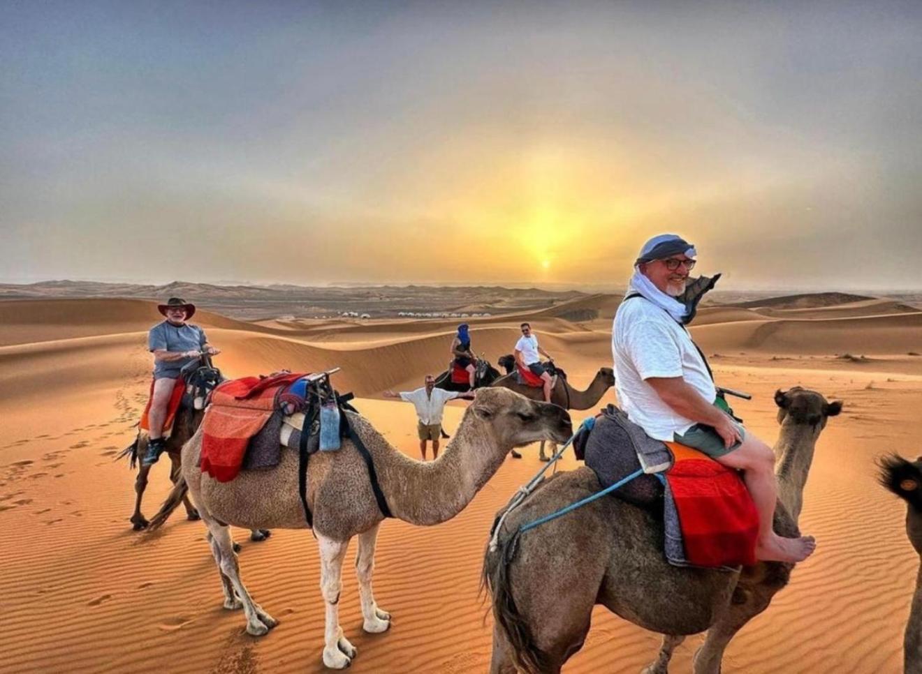 Merzouga Lovely Luxury Camp Zewnętrze zdjęcie